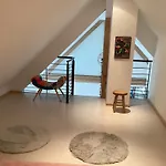 Maison D'architecte Situee Sur La Route Des Vins