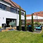 Villa Maison D'architecte Situee Sur La Route Des Vins