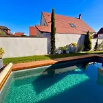 Villa Maison D'architecte Situee Sur La Route Des Vins *