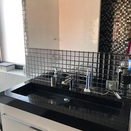 Maison D'architecte Situee Sur La Route Des Vins *