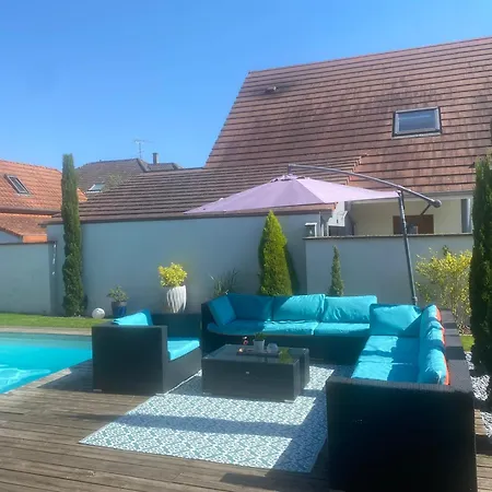 Maison D’architecte Située Sur La Route Des Vins *