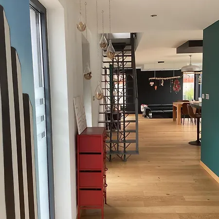 Villa Maison D’architecte Située Sur La Route Des Vins *