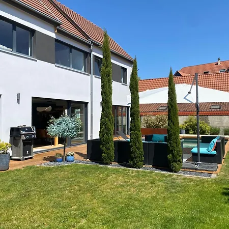 Villa Maison D’architecte Située Sur La Route Des Vins