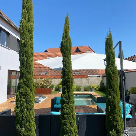Villa Maison D’architecte Située Sur La Route Des Vins *