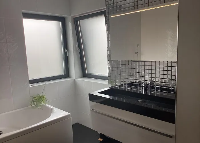 Maison D'architecte Situee Sur La Route Des Vins *