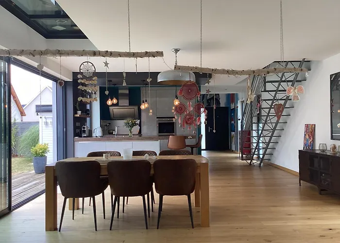 Maison D'architecte Situee Sur La Route Des Vins Villa *